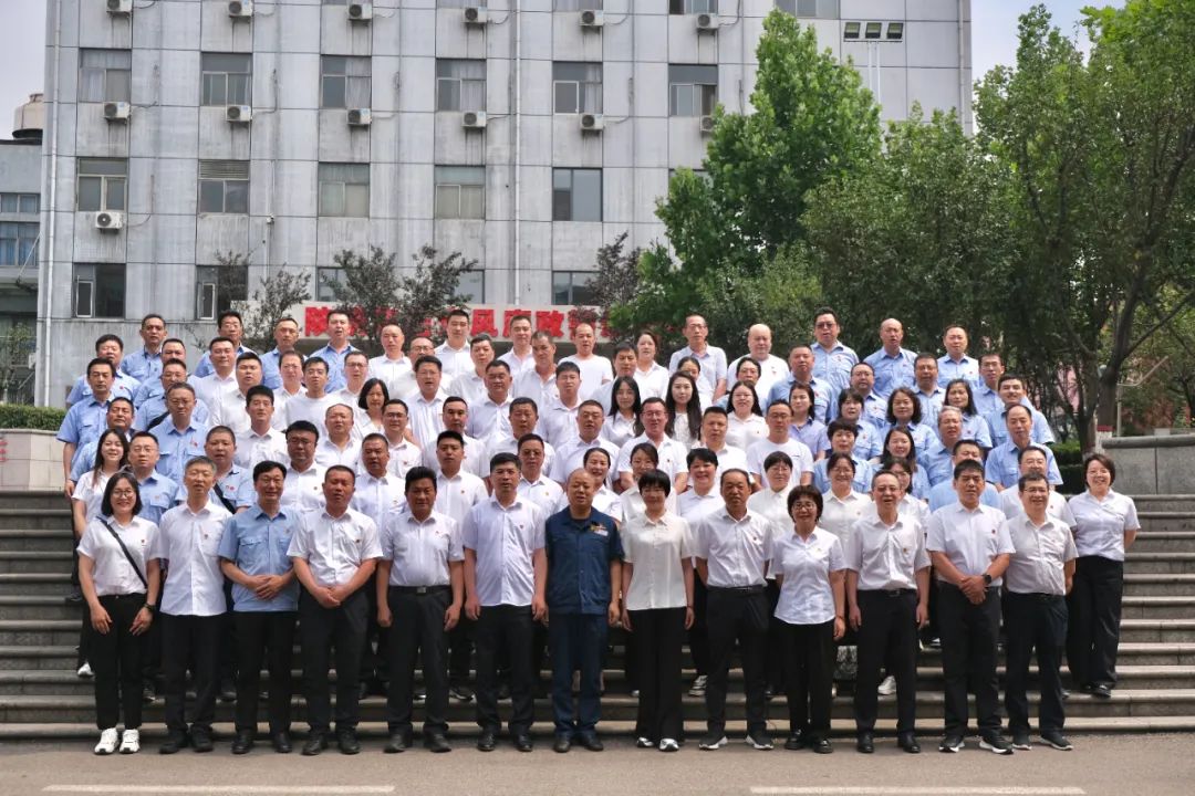 �ߜ��۠t����� ��ʾ�����T���ġ���䓼��F2025�꾯ʾ������ӂ�ӛ