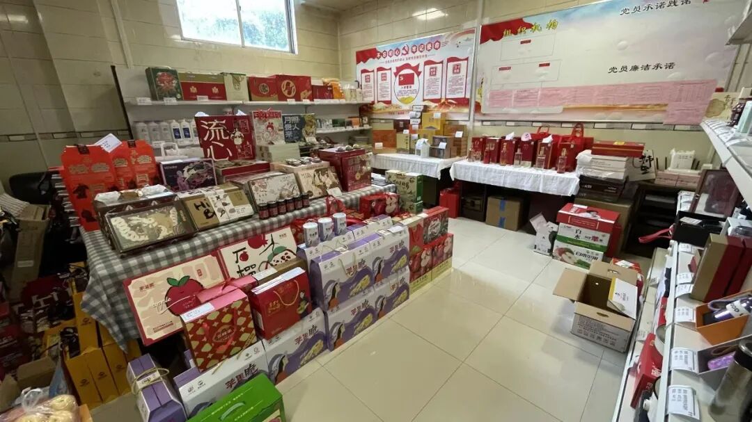 【盤(pán)點(diǎn)2025】三產(chǎn)開(kāi)發(fā)中心:創(chuàng)新奮進(jìn)激活力,激活發(fā)展新動(dòng)能 【盤(pán)點(diǎn)2025】三產(chǎn)開(kāi)發(fā)中心:創(chuàng)新奮進(jìn)激活力,激活發(fā)展新動(dòng)能