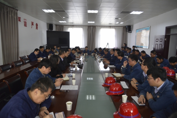 李永剛深入基層調研把脈職工思想動態 李永剛深入基層調研把脈職工思想動態