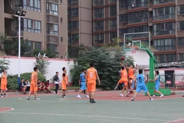 龍鋼集團公司2016年“迎國慶”第四屆“合力杯”職工籃球賽隆重開幕
