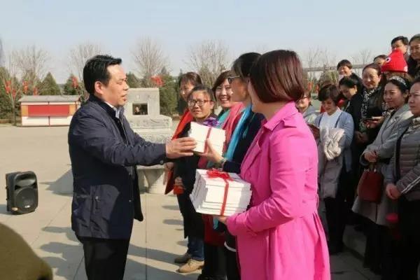 龍鋼集團各基層女工委開展系列活動慶祝三八婦女節 龍鋼集團各基層女工委開展系列活動慶祝三八婦女節