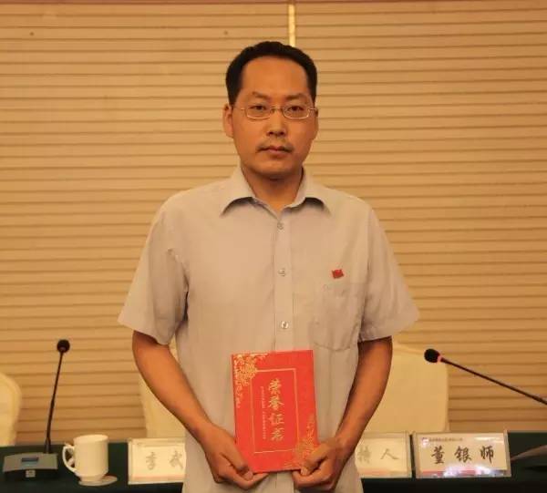 奉獻(xiàn)不言苦 追求無止境---記龍鋼集團(tuán)“四優(yōu)”黨員張秋虎 奉獻(xiàn)不言苦 追求無止境---記龍鋼集團(tuán)“四優(yōu)”黨員張秋虎