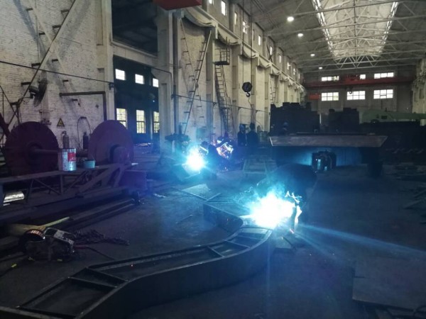 實(shí)現(xiàn)扭虧為盈，他們?yōu)槭裁础澳堋保瓉碜札堜摷瘓F(tuán)華冶公司的報(bào)道