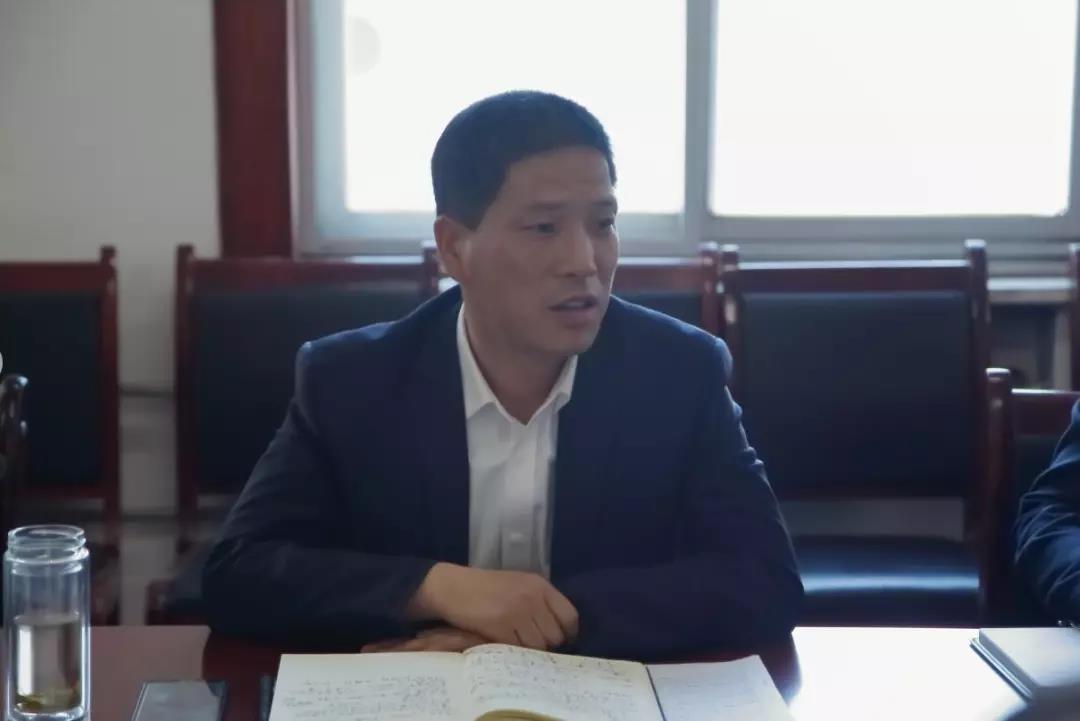 龍鋼集團(tuán)精益管理周工作推進(jìn)會(huì)強(qiáng)調(diào):轉(zhuǎn)變觀念 狠抓作風(fēng) 提高效率 強(qiáng)化執(zhí)行 龍鋼集團(tuán)精益管理周工作推進(jìn)會(huì)強(qiáng)調(diào):轉(zhuǎn)變觀念 狠抓作風(fēng) 提高效率 強(qiáng)化執(zhí)行