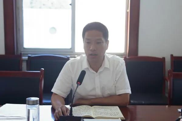 龍鋼集團(tuán)召開7月份經(jīng)濟(jì)運(yùn)行分析會(huì) 龍鋼集團(tuán)召開7月份經(jīng)濟(jì)運(yùn)行分析會(huì)