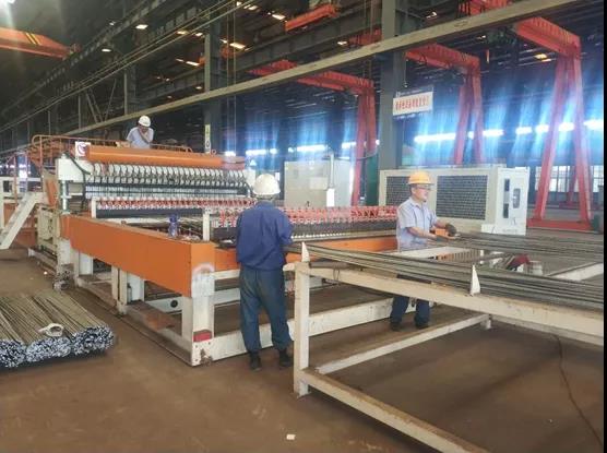 龍鋼集團冷軋產(chǎn)品和鋼筋焊接網(wǎng)生產(chǎn)創(chuàng)歷史最高水平 龍鋼集團冷軋產(chǎn)品和鋼筋焊接網(wǎng)生產(chǎn)創(chuàng)歷史最高水平